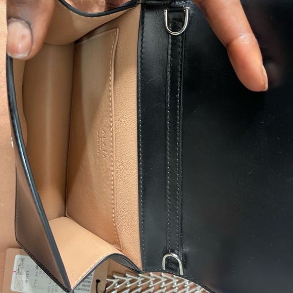 COPY - Alaia black leather bag with silver strap - Picture 7 of 10